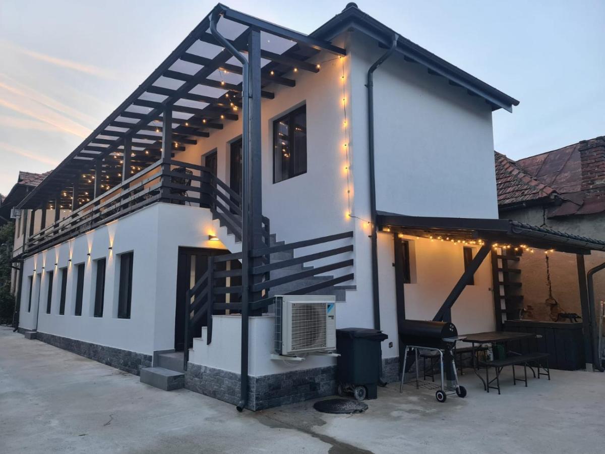 Urbanist Guest House Călimăneşti Bagian luar foto